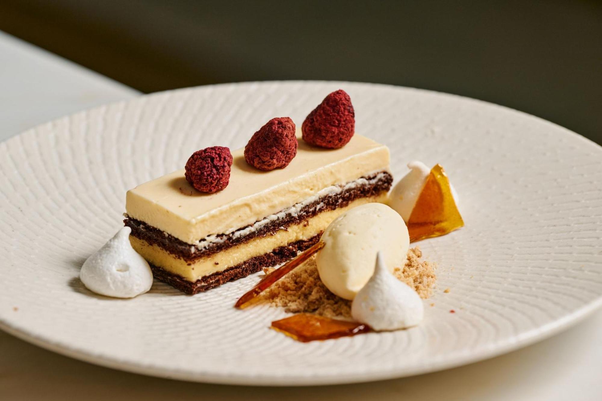 โรงแรมเชอราตัน เมลเบิร์น ภายนอก รูปภาพ A dessert