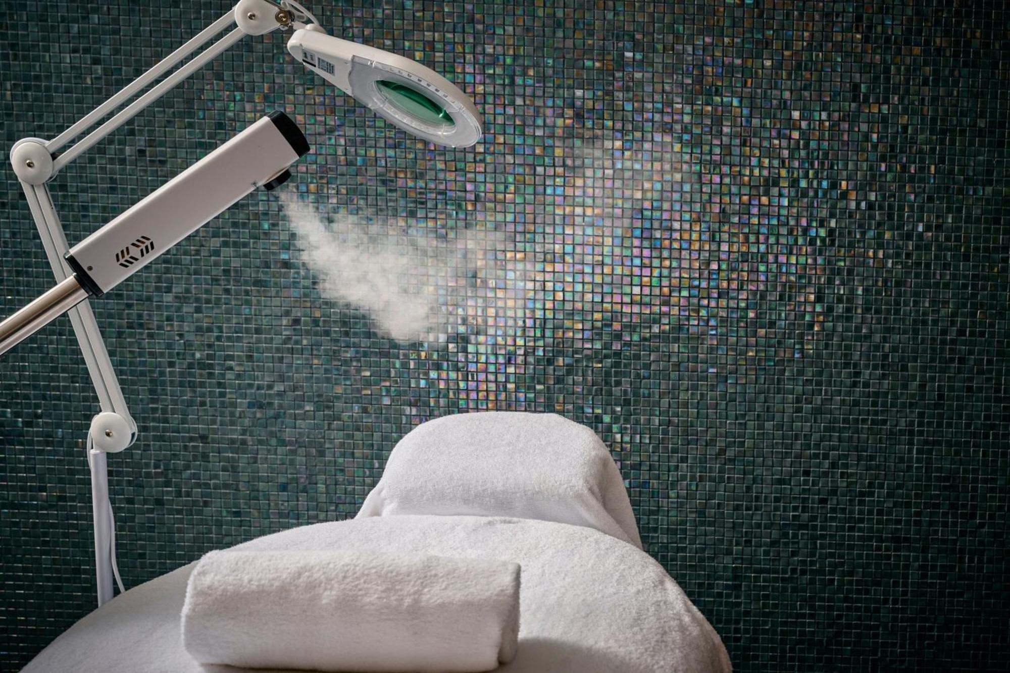 โรงแรมเชอราตัน เมลเบิร์น ภายนอก รูปภาพ A steam room